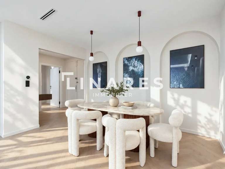 Appartement Marseille 8e - 2 chambres - 92m²