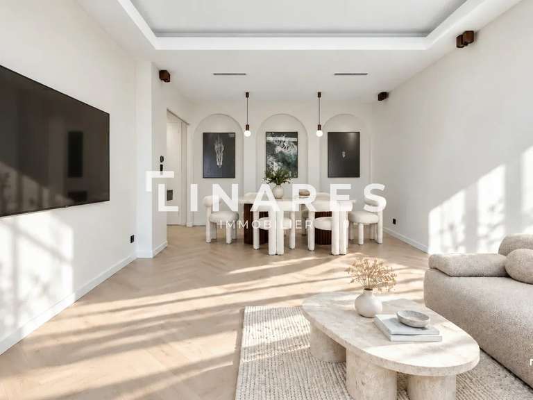 Appartement Marseille 8e - 2 chambres - 92m²