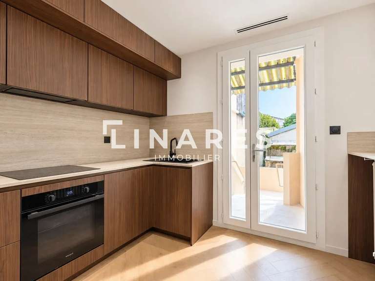 Appartement Marseille 8e - 2 chambres - 92m²