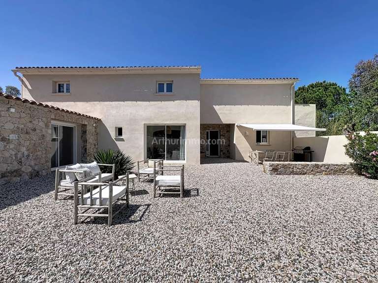 Appartement Calvi - 3 chambres - 106m²