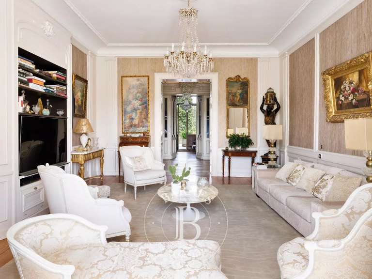 Appartement Pau - 3 chambres - 298m²