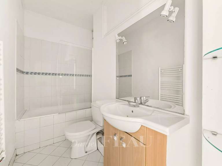 Appartement Paris 11e - 3 chambres - 80m²