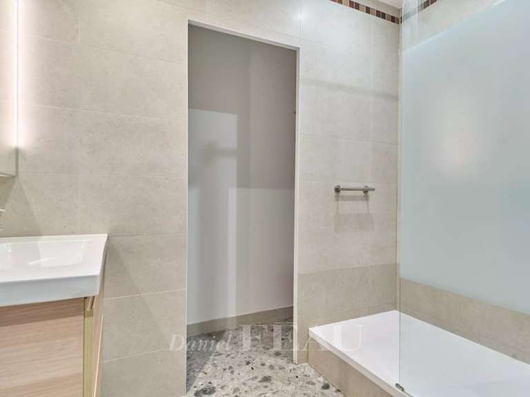Appartement Paris 13e - 3 chambres - 135m²