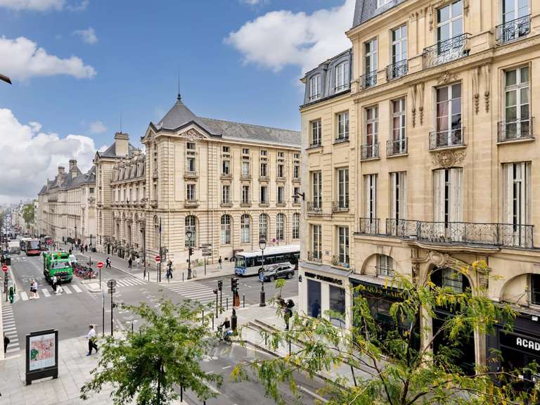 Appartement Paris 5e - 1 chambre - 61m²