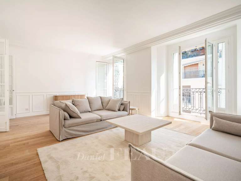 Appartement Paris 16e - 3 chambres - 148m²
