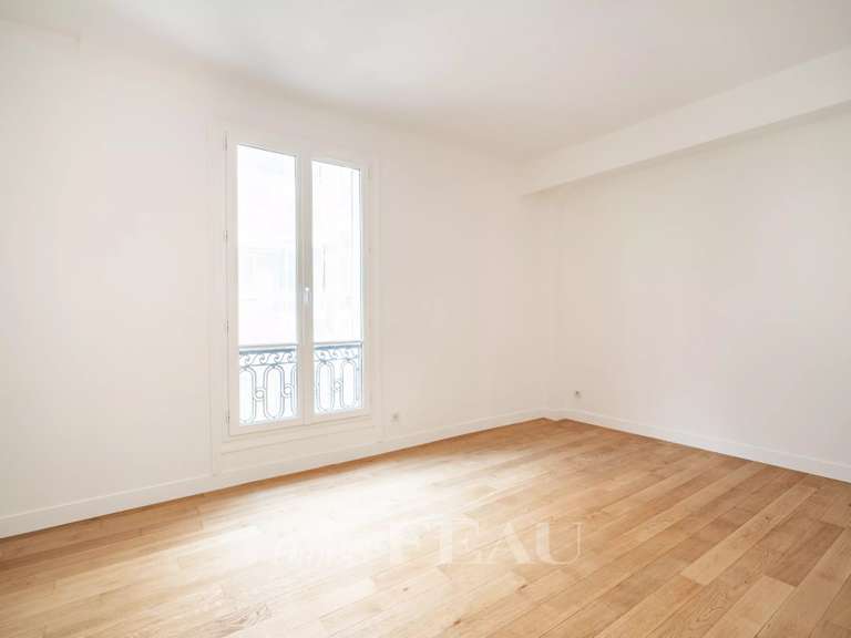 Appartement Paris 16e - 3 chambres - 148m²