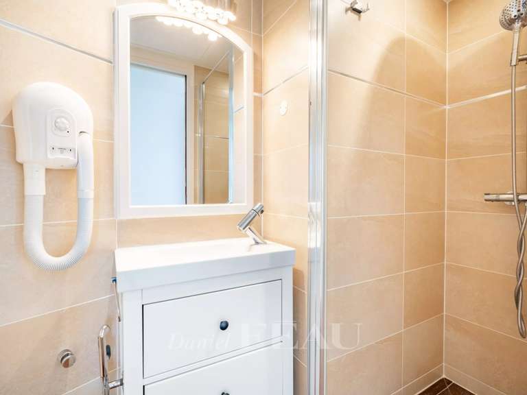 Appartement Paris 4e - 6 chambres - 197m²