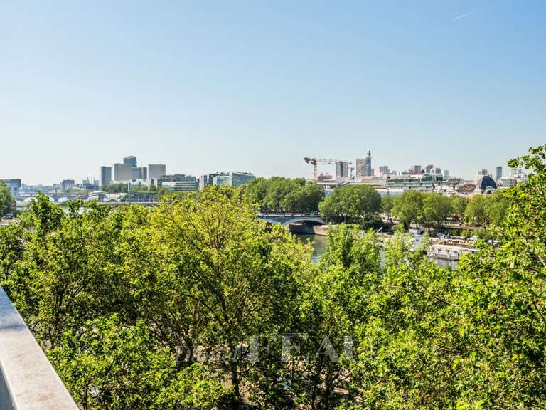 Appartement Paris 4e - 6 chambres - 197m²