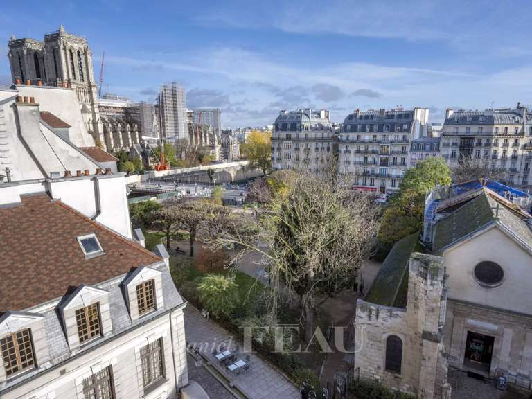 Appartement Paris 5e - 2 chambres - 102m²