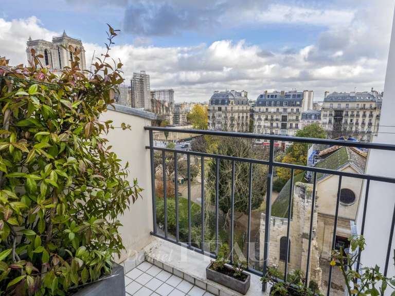 Appartement Paris 5e - 2 chambres - 102m²