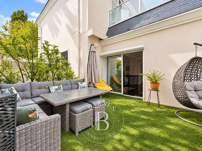 Apartment Nogent-sur-Marne - 4 bedrooms - 203m²