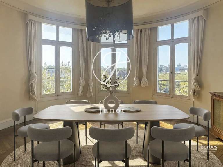 Appartement La Madeleine - 4 chambres - 225m²