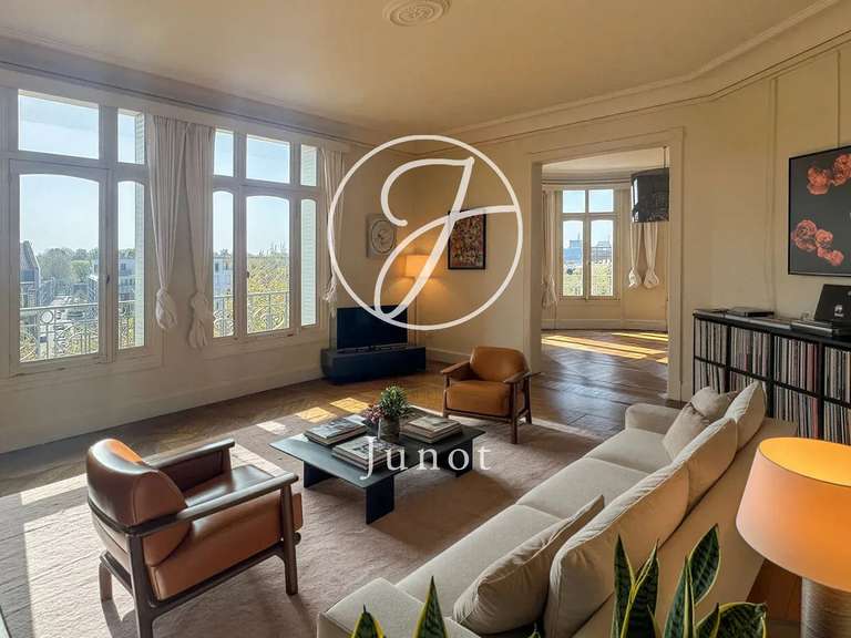 Appartement La Madeleine - 4 chambres - 225m²