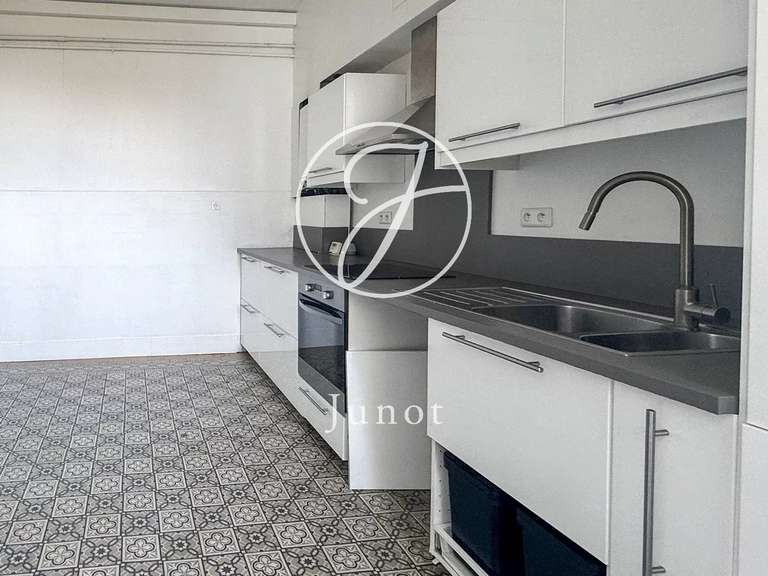 Appartement La Madeleine - 4 chambres - 225m²
