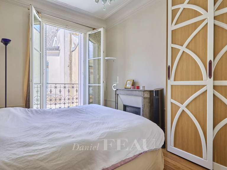 Apartment Paris 10e - 2 bedrooms - 67m²
