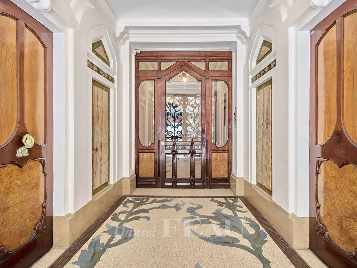 Apartment Paris 10e
