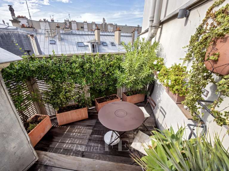 Appartement Paris 10e - 1 chambre - 63m²