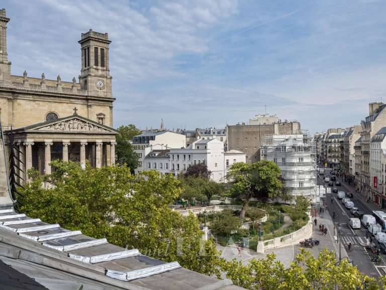 Appartement Paris 10e - 2 chambres - 63m²