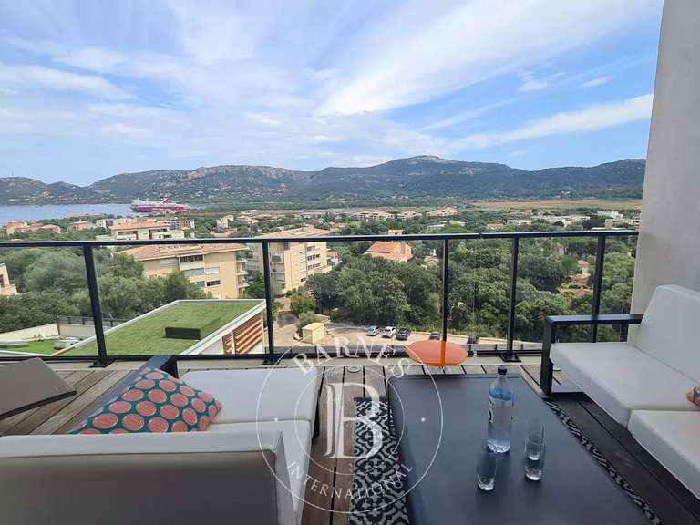 Appartement Porto-Vecchio - 3 chambres - 101m²