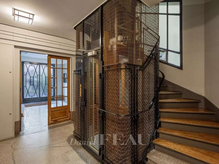 Appartement Paris 18e - 2 chambres - 95m²
