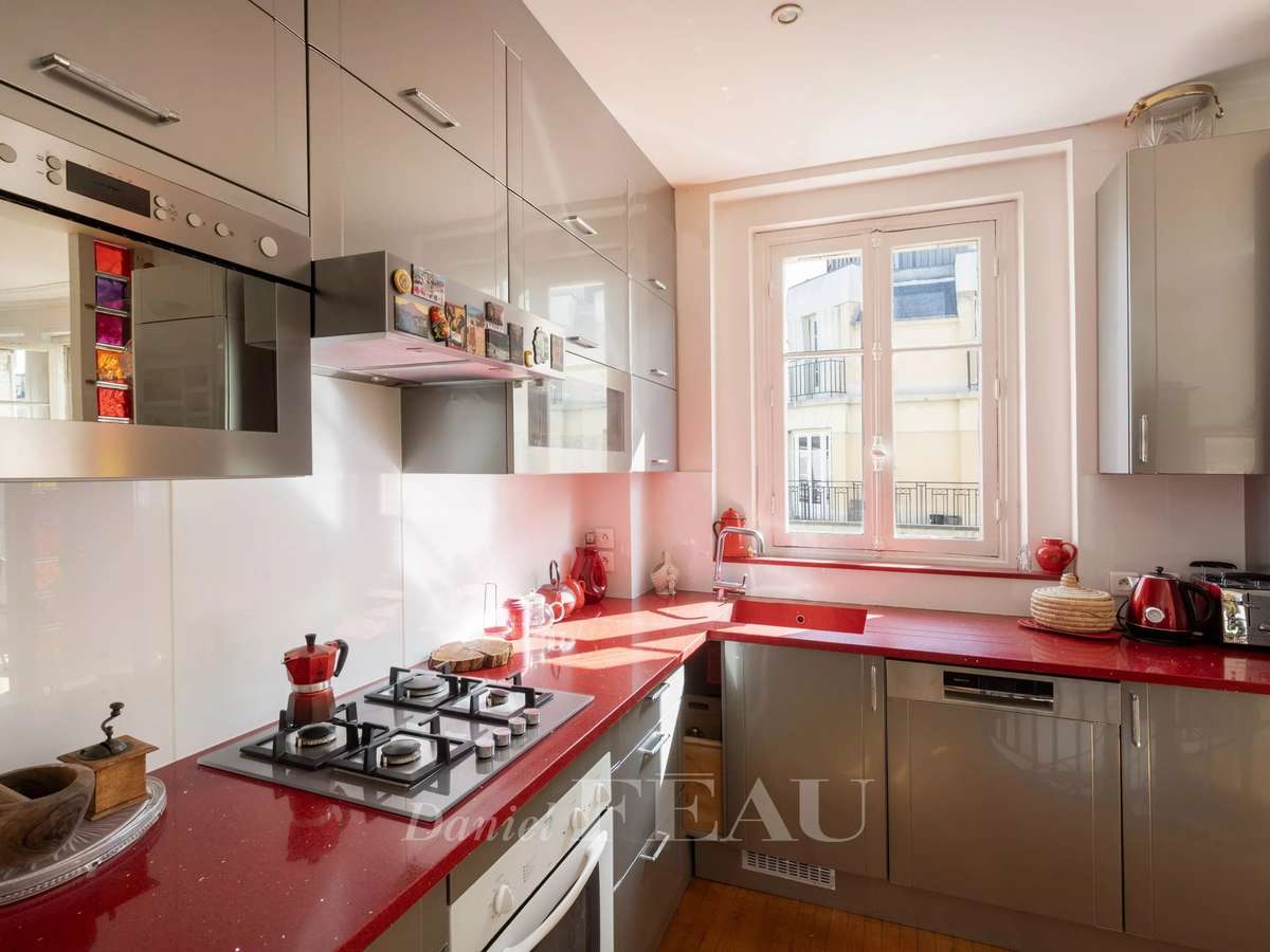 Apartment Paris 18e