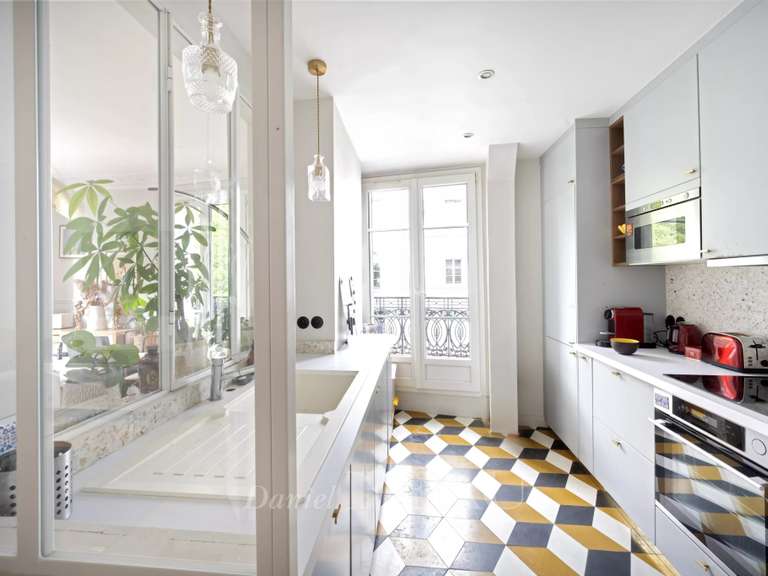Apartment Paris 18e - 3 bedrooms - 109m²