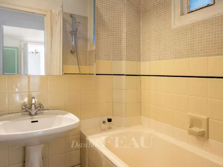 Appartement Paris 9e - 3 chambres - 103m²