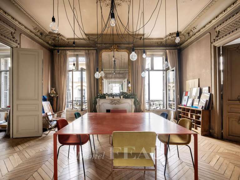 Appartement Paris 9e - 5 chambres - 230m²