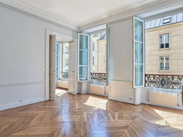 Apartment Paris 9e - 4 bedrooms - 144m²