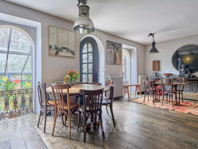 Apartment Paris 18e - 3 bedrooms - 208m²