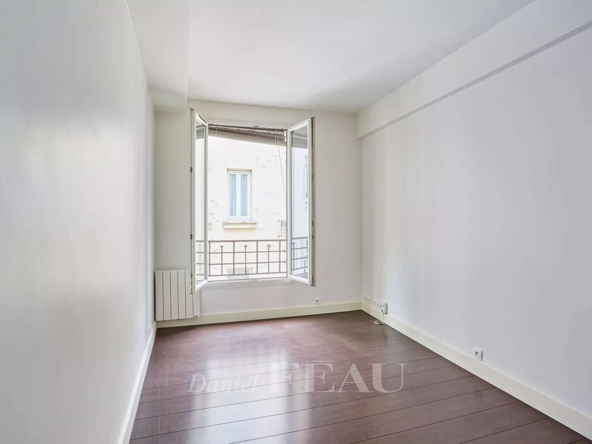 Apartment Paris 18e