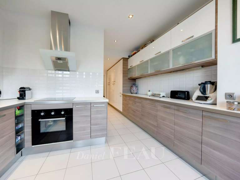 Appartement Marseille 8e - 1 chambre - 90m²