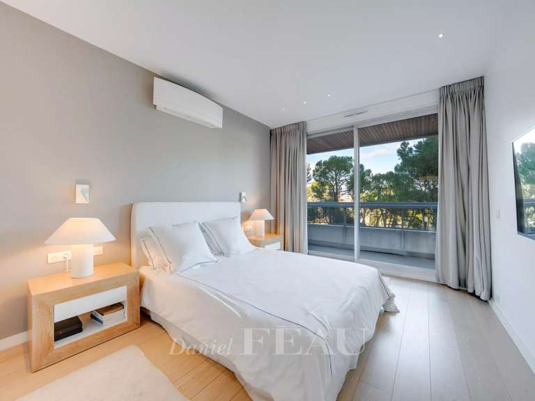 Appartement Marseille 8e - 1 chambre - 90m²