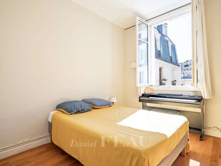 Appartement Paris 16e - 4 chambres - 176m²
