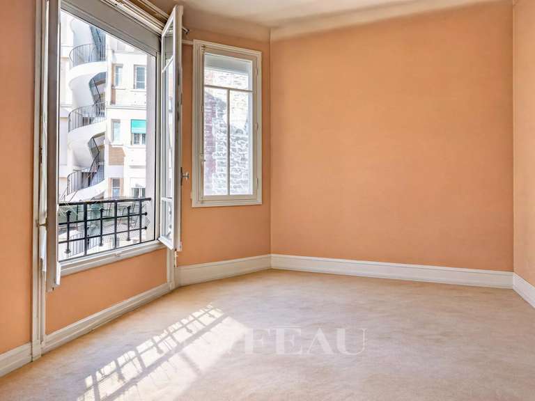 Appartement Paris 16e - 2 chambres - 81m²