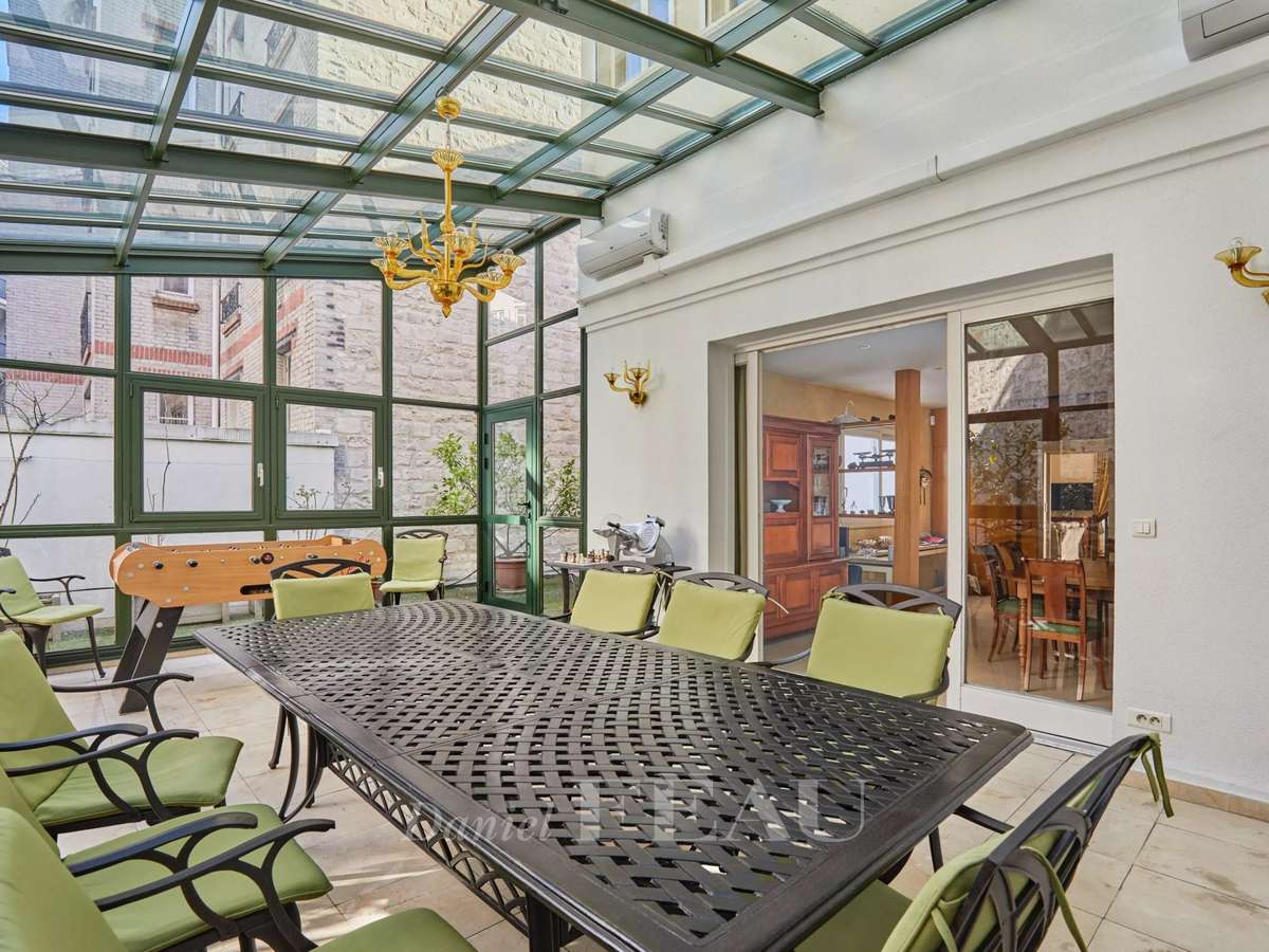 Apartment Paris 16e