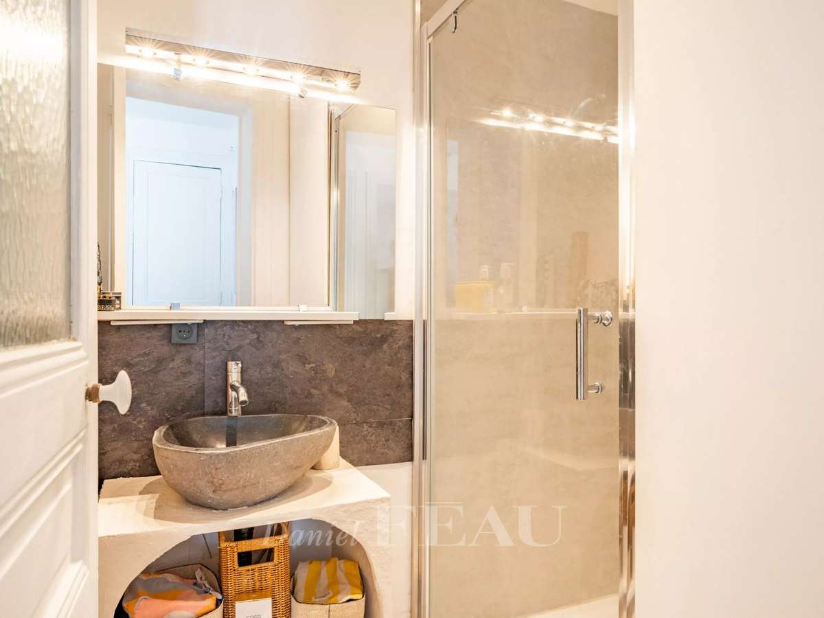 Apartment Paris 16e