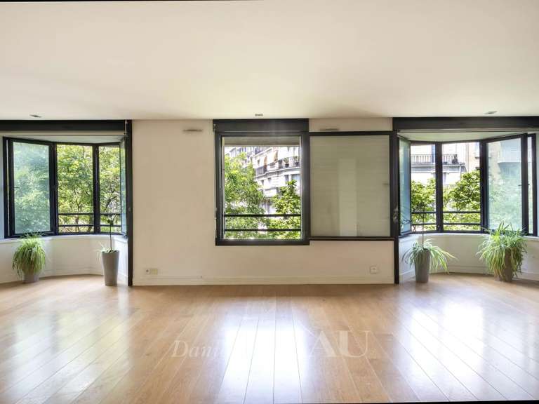Apartment Paris 16e - 4 bedrooms - 134m²