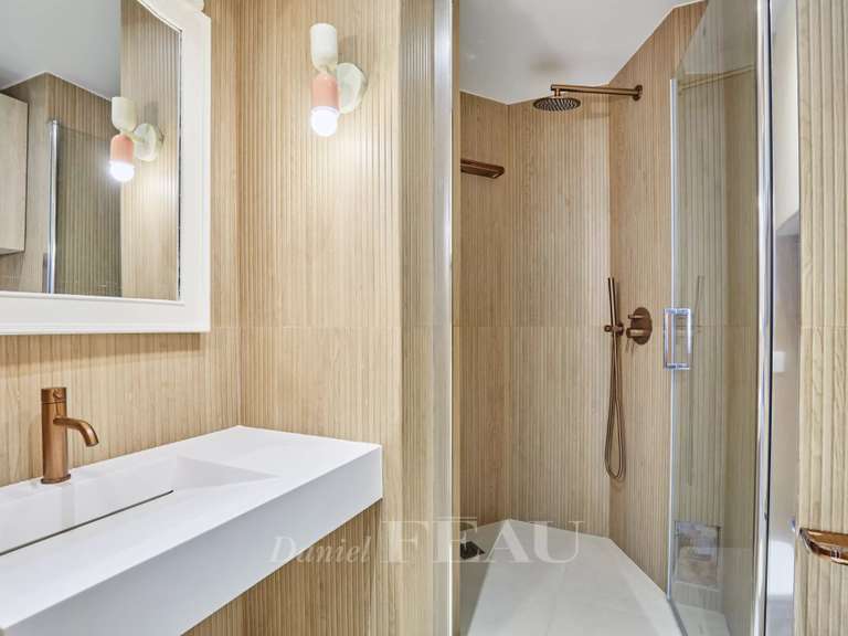 Apartment Paris 16e - 2 bedrooms - 119m²