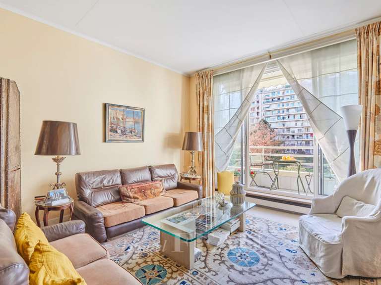 Appartement Paris 16e - 3 chambres - 111m²