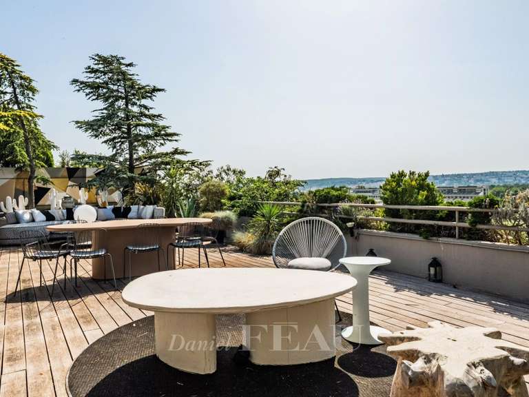 Appartement Paris 16e - 4 chambres - 270m²