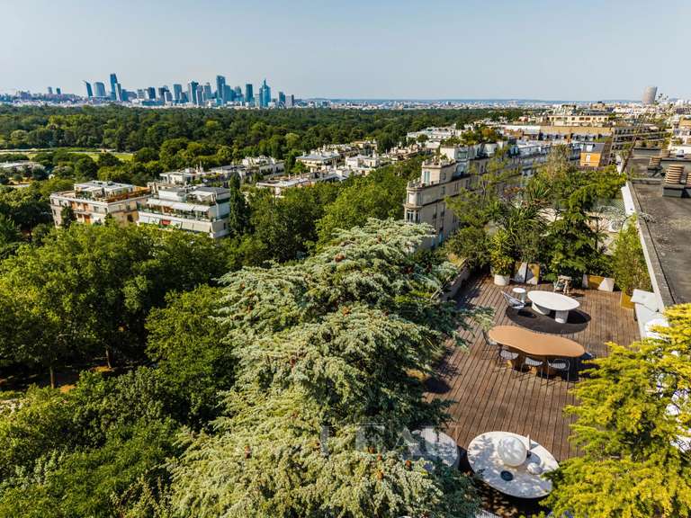 Apartment Paris 16e - 4 bedrooms - 270m²
