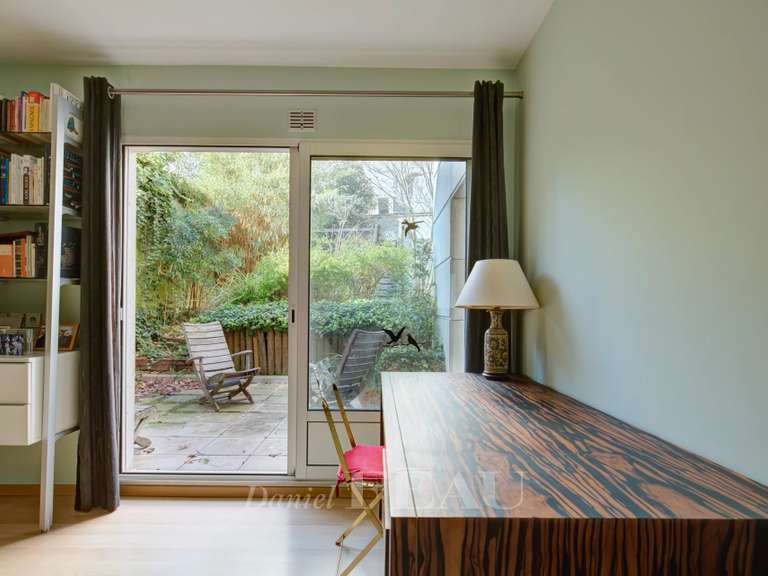 Appartement Paris 14e - 5 chambres - 215m²