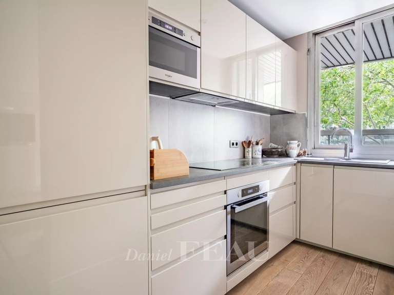Appartement Paris 14e - 1 chambre - 64m²