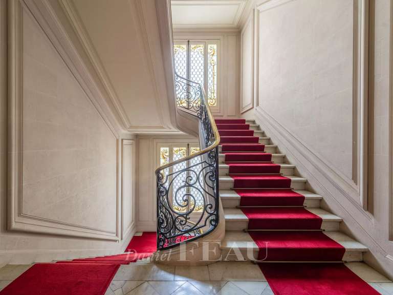 Appartement Paris 17e - 4 chambres - 253m²