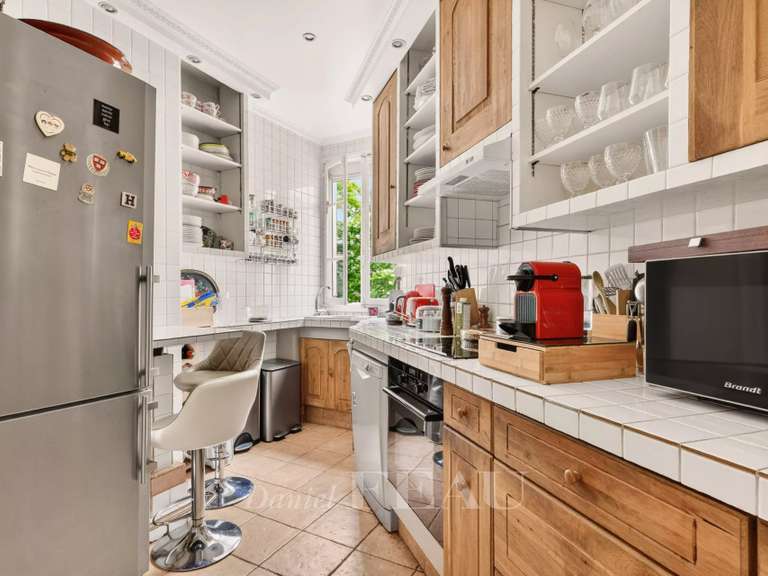 Appartement Paris 17e - 4 chambres - 147m²