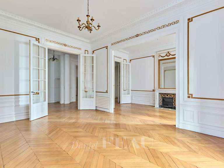 Appartement Paris 16e - 3 chambres - 206m²