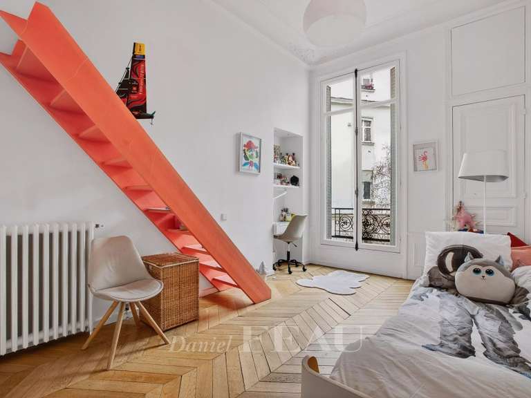 Appartement Paris 17e - 4 chambres - 305m²