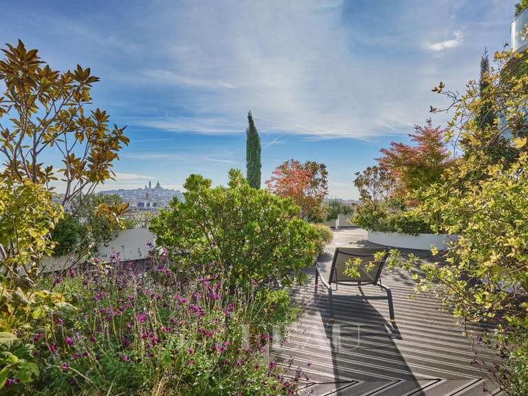 Appartement Paris 17e - 4 chambres - 167m²
