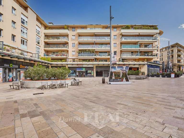 Apartment Aix-en-Provence - 4 bedrooms - 201m²